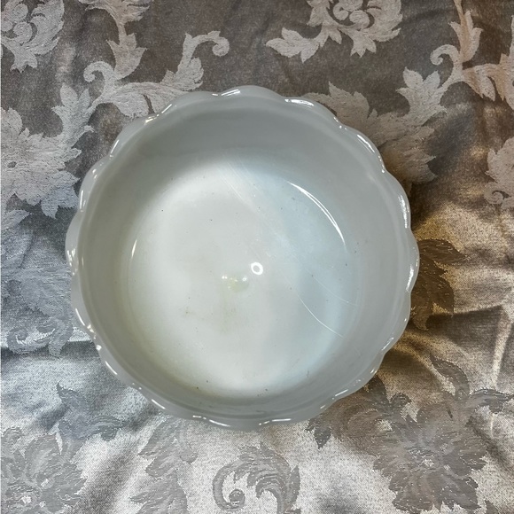 Accents 196s Eo Brody M6000 Milk Glass Pedestal Bowl Carnival